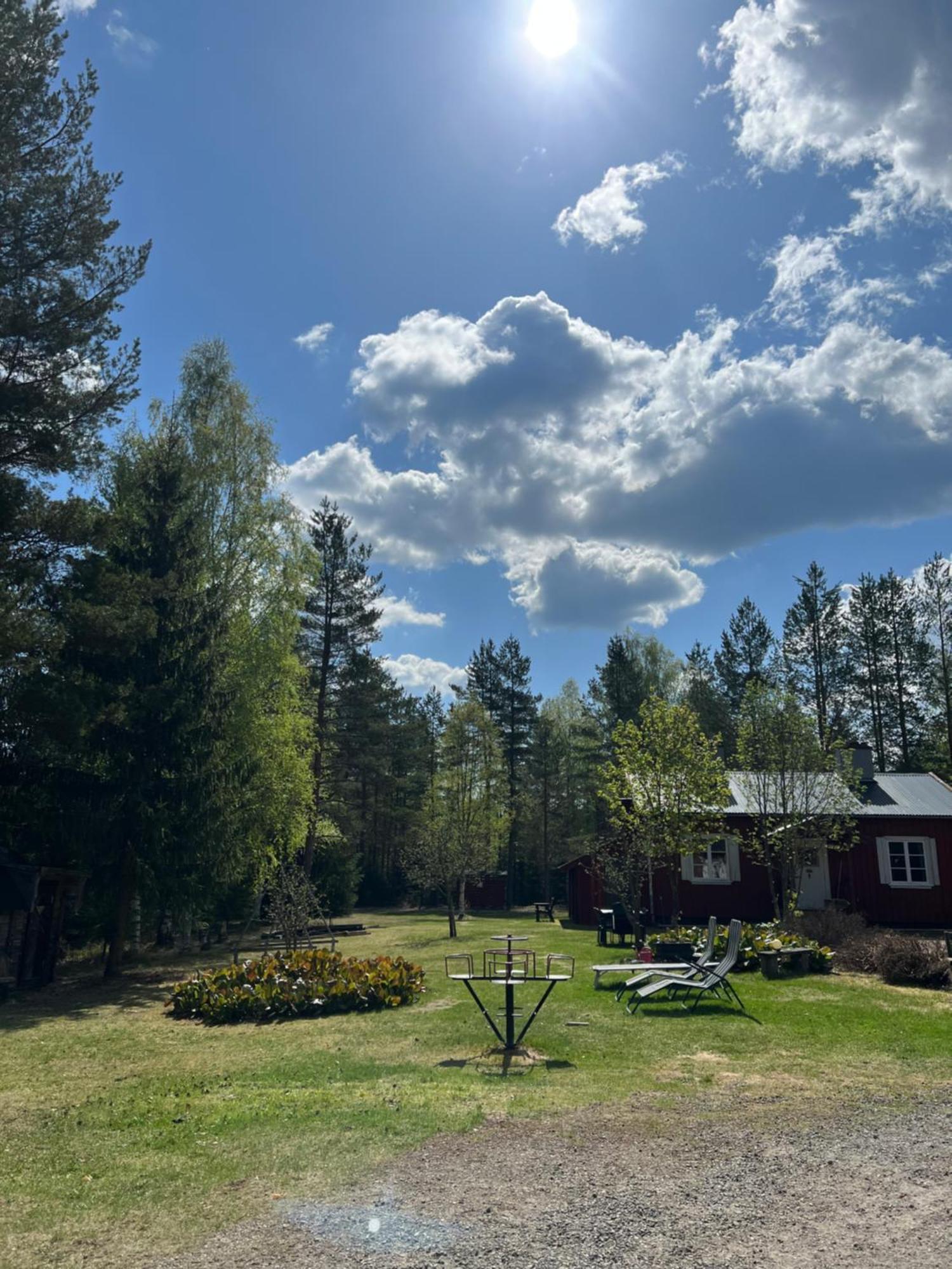 Nya Skogsgarden Hostel Mårbacken Buitenkant foto