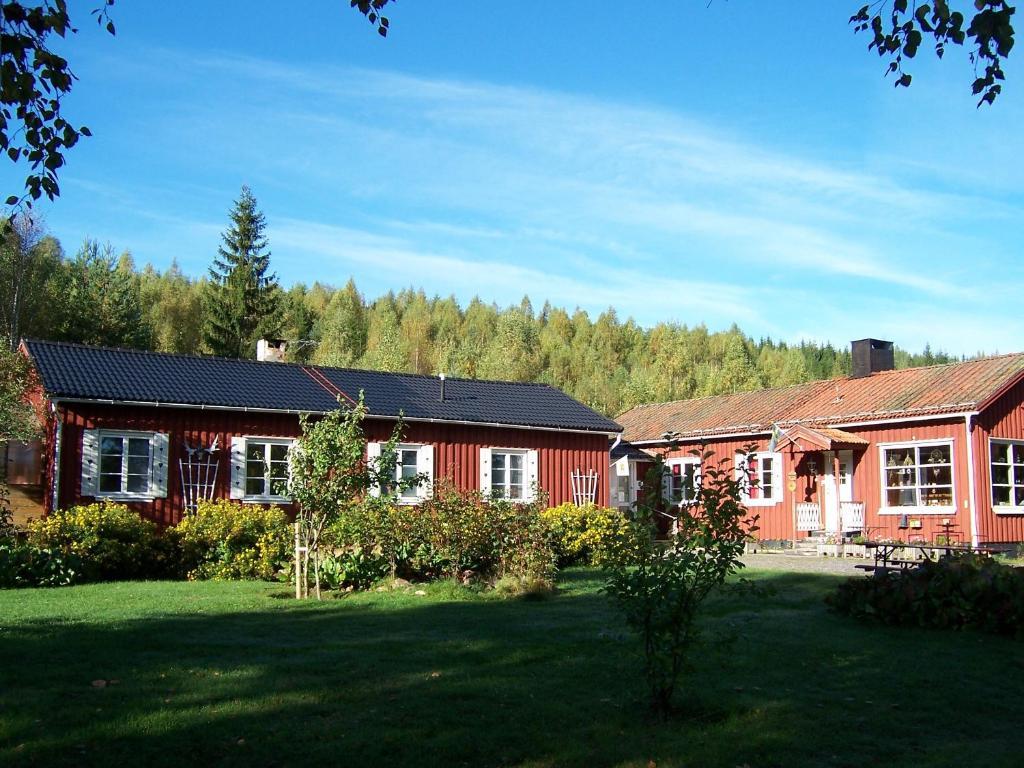 Nya Skogsgarden Hostel Mårbacken Buitenkant foto