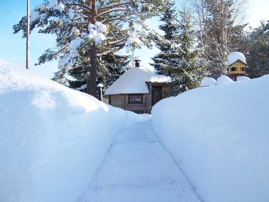 Nya Skogsgarden Hostel Mårbacken Buitenkant foto