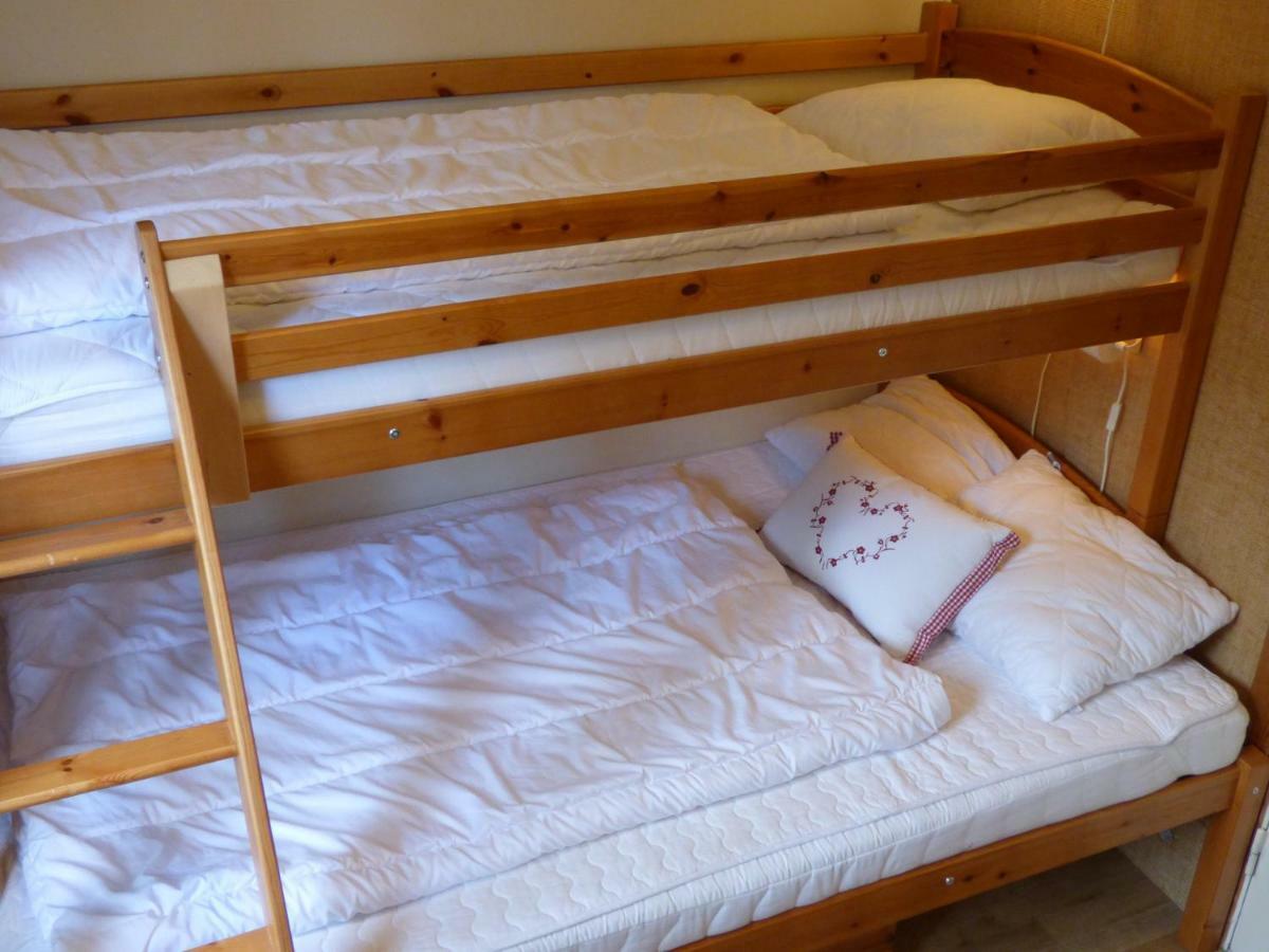 Nya Skogsgarden Hostel Mårbacken Buitenkant foto